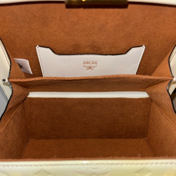 MCM Berlin Mini Box Bag - Picture 4 of 4